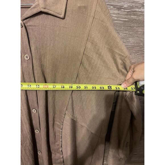 Soft Surroundings Tunic sz 1X Tan Decorative Buttons Top Blouse Plus Stretch - Picture 9 of 9